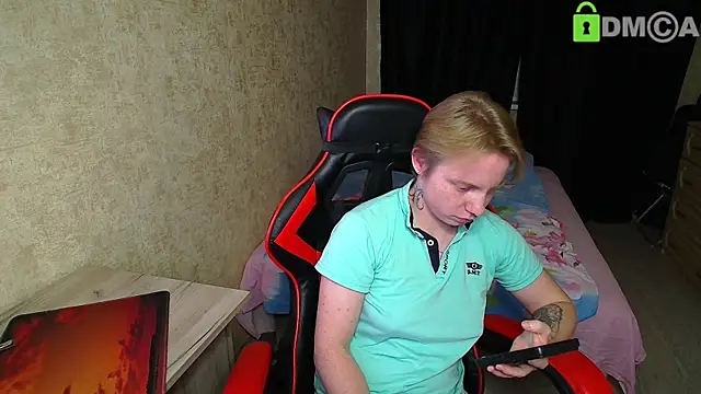 Alexis_Gordon's cam snapshot