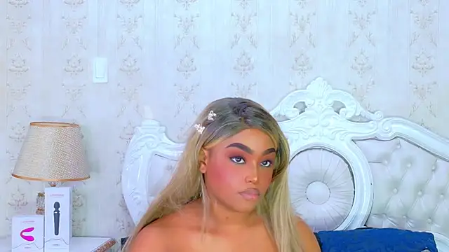 TianahGlow's cam snapshot