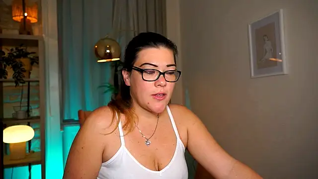 mrs_fllowerr's cam snapshot