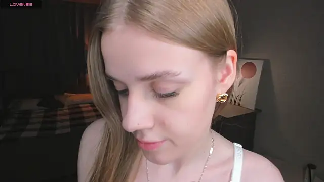 OdellaFrake live sex cam