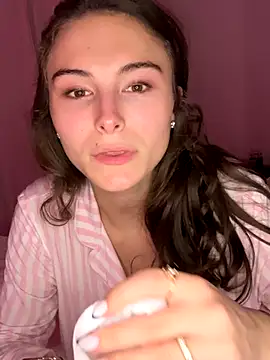 SophiiaStarr live sex cam