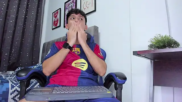 The_skinnyguys live sex cam