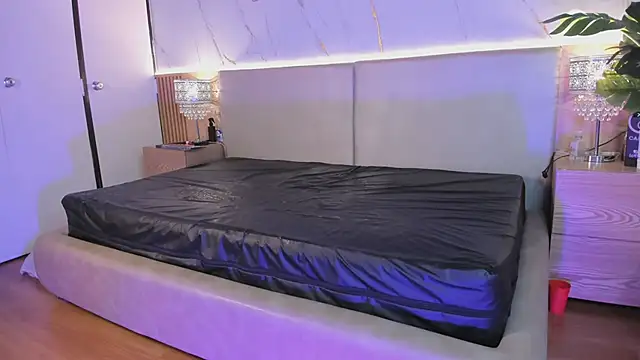 april_grey11's cam snapshot