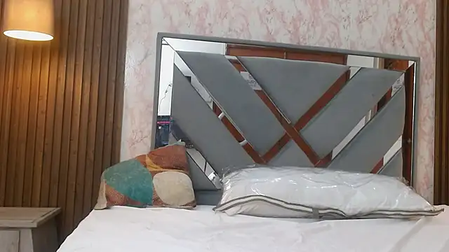 Lunaa_Milf's cam snapshot