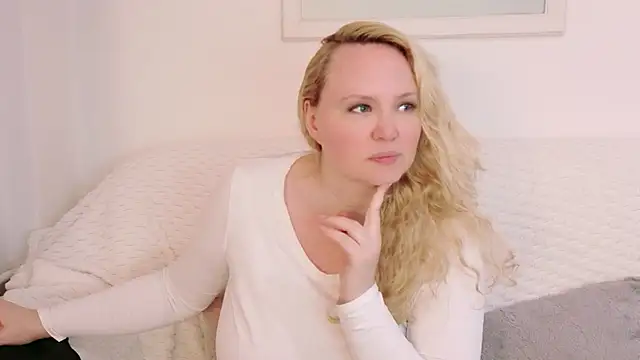 Sarah4you live sex cam