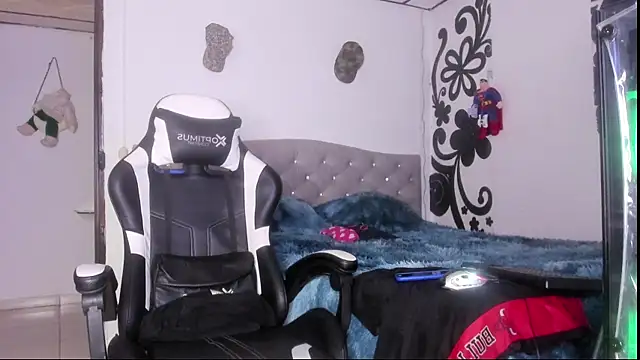 couple-hothot's cam snapshot