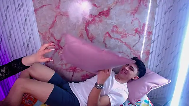 Zoey_and_nick live sex cam