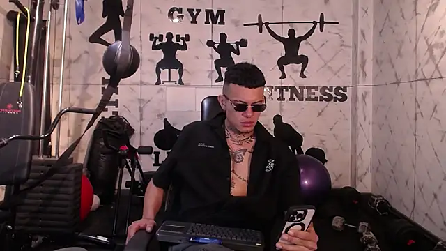 MrJustin_'s cam snapshot