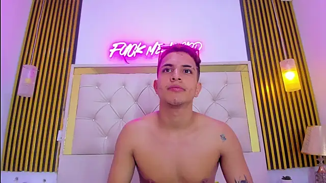 Kevin_Erotic's cam snapshot