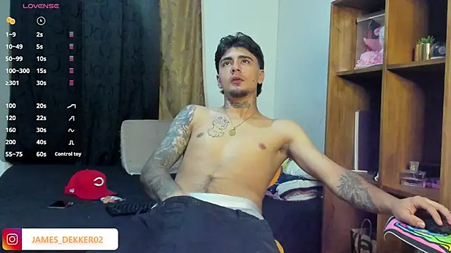 JamesDeker's cam snapshot