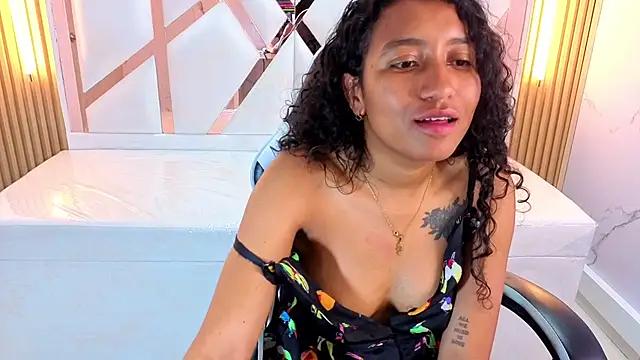 ninadelight_tp's cam snapshot