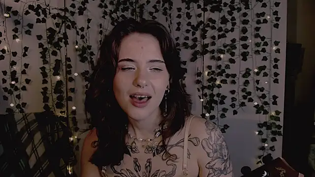 risha_laas's cam snapshot