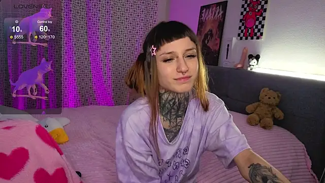 LilithPoison's cam snapshot