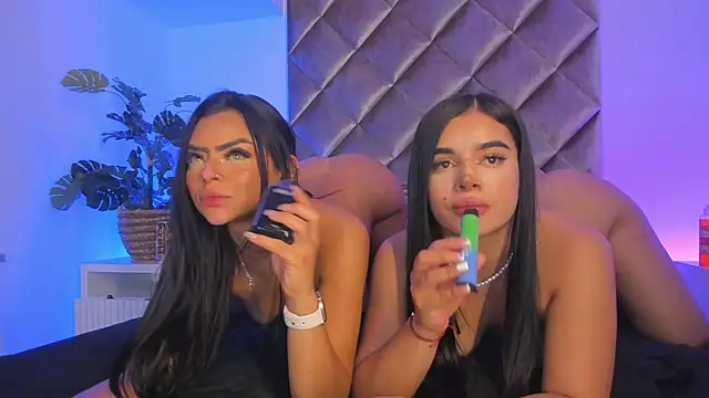 malaia_hills live sex cam