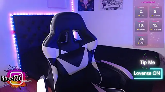 Skyler__blue4 live sex cam