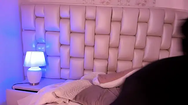 lea_hunter__'s cam snapshot