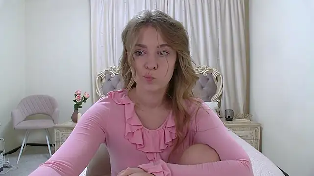 CassandraMarcy's cam snapshot