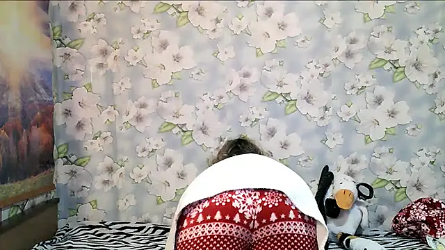 KattyLuuu's cam snapshot