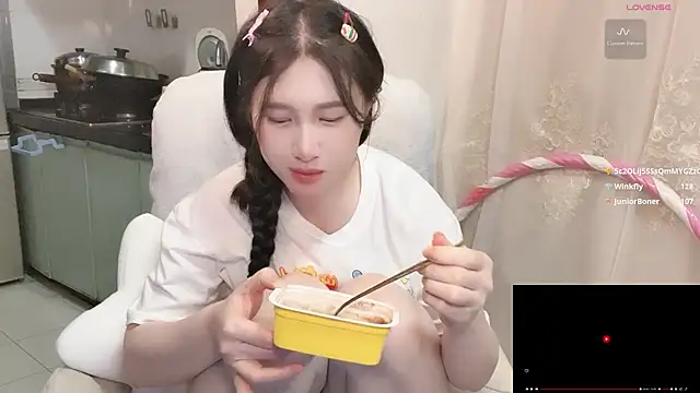 anna-888-'s cam snapshot