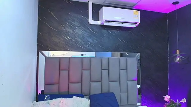 kissme_luna's cam snapshot