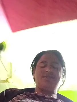 Quin_love143's cam snapshot