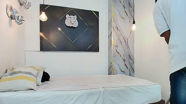 JordanAndAndrew's cam snapshot