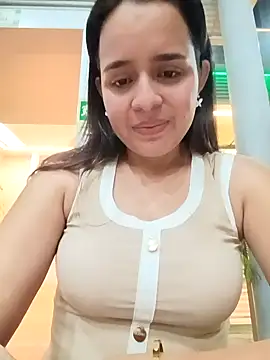 Julieth_hot-69's cam snapshot