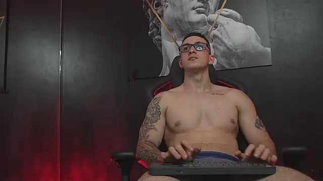 JacksonOlsenn's cam snapshot