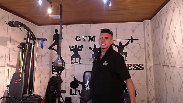 MrJustin_'s cam snapshot