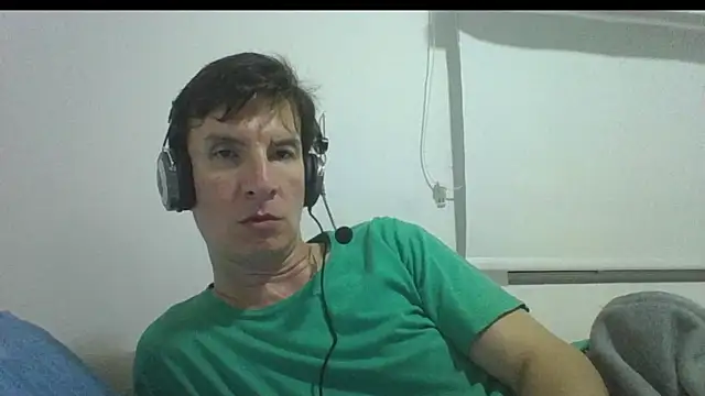 carliesexyman's cam snapshot