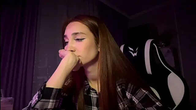 HollyPaw's cam snapshot