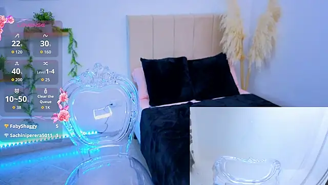 pequitasmedusa9's cam snapshot