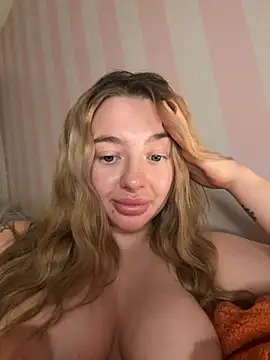 Lily-Lovexox live sex cam