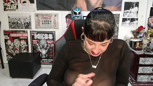 Rollyderolandia666 live sex cam