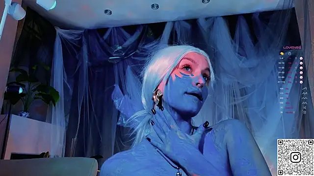 GildedKitten live sex cam