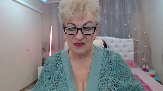 KayleSmoll's cam snapshot