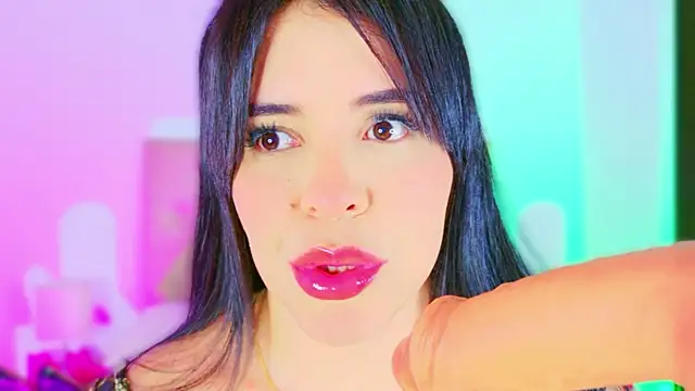 CharlootteEvans's cam snapshot