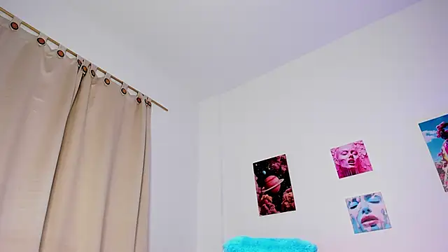 ebony_cutte's cam snapshot