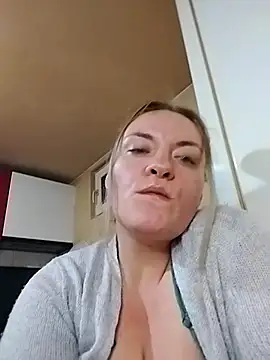 Mommygetnaughty live sex cam