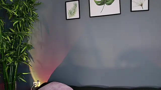 miaa_lux's cam snapshot