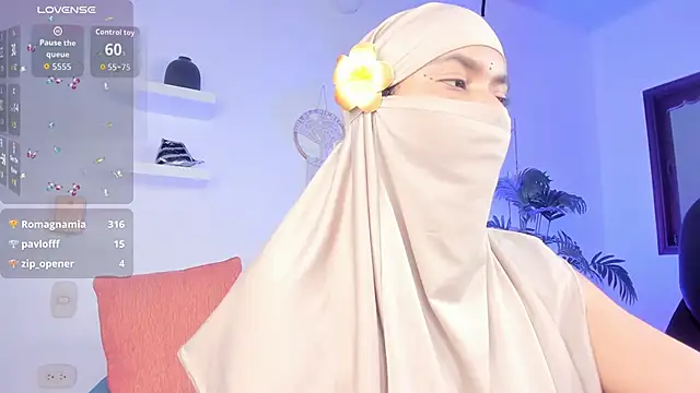 saray_halam's cam snapshot