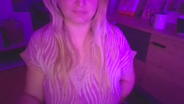 Meliss_Official9's cam snapshot