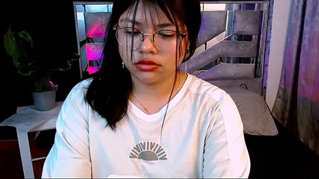 chloe_parkeer's cam snapshot