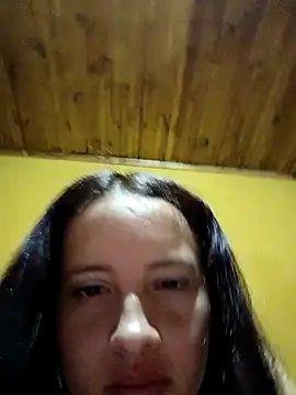 Chloe_2-4's cam snapshot