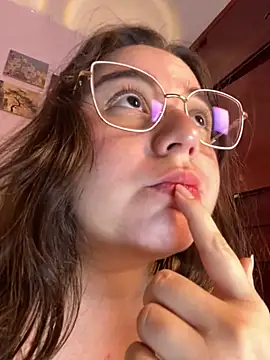 LunaGil1 live sex cam