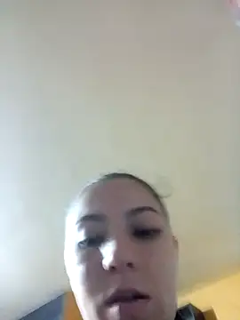 coupledesire18's cam snapshot