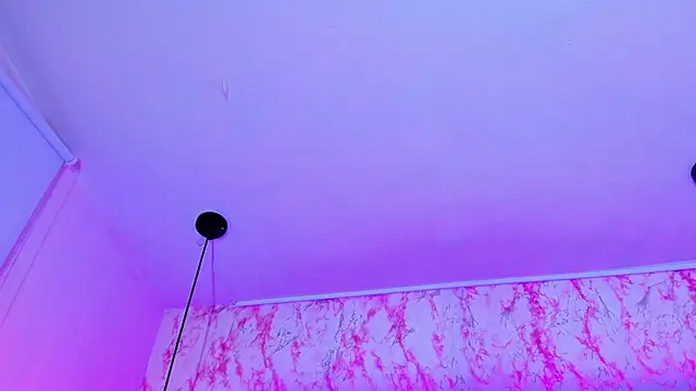 Yanna_pink's cam snapshot