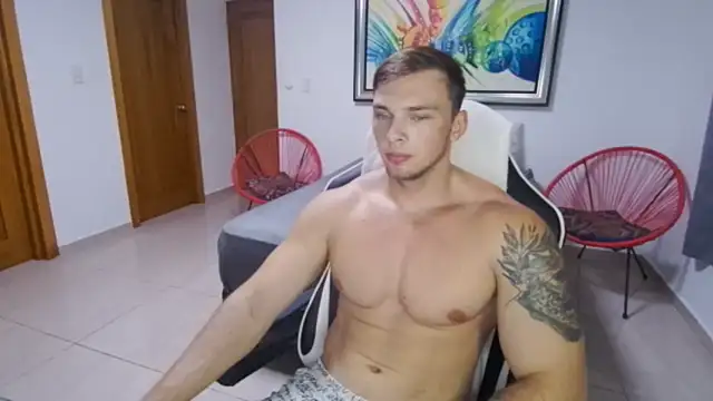 YourHotGreg's cam snapshot