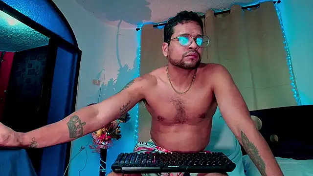 LucasGaeel's cam snapshot