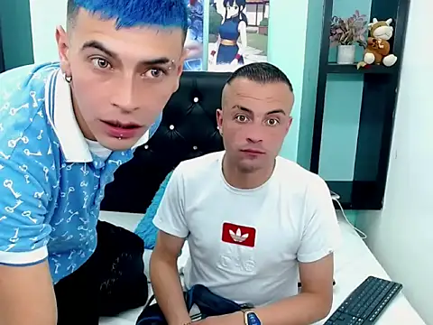 will_and_alex's cam snapshot